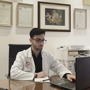 Foto professionale del Dott. Francesco Russo